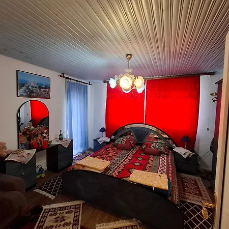 Retro Retreat Izacic Apartment Bihac