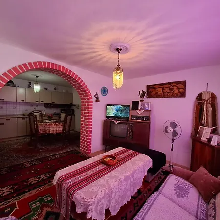 Retro Retreat Izacic דירה Bihać